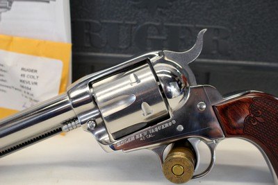 2012 Ruger NEW VAQUERO Single Action Revolver. 45 Col HIGH GLOSS STAINLESS Unfired - Image 3 of 14