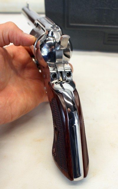 2012 Ruger NEW VAQUERO Single Action Revolver. 45 Col HIGH GLOSS STAINLESS Unfired - Image 13 of 14