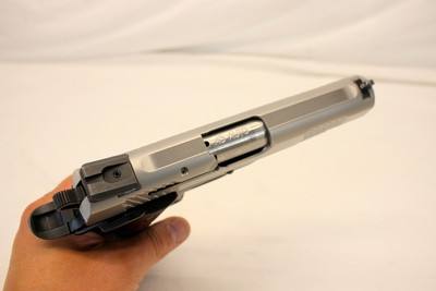 Smith & Wesson SW1911SC E Series semi-auto pistol .45ACP Case Manual HIGH CONDITION - Image 8 of 11