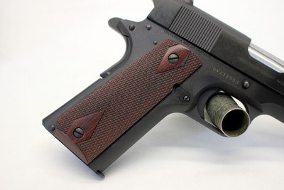 New Manufacture COLT 1911 GOVERNMENT MODEL Series 70 MODEL 01911C Box Manual - Image 7 of 13