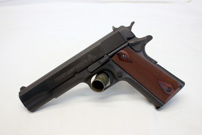 New Manufacture COLT 1911 GOVERNMENT MODEL Series 70 MODEL 01911C Box Manual - Image 2 of 13