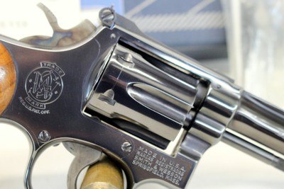 Smith & Wesson MODEL 18-3 Combat Masterpiece Revovler .22LR Box Manual - Image 9 of 15