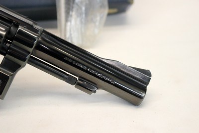 Smith & Wesson MODEL 18-3 Combat Masterpiece Revovler .22LR Box Manual - Image 10 of 15