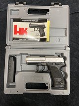 Heckler & Koch, USP Compact Stainless Steel, .40 S & W - 1 of 1