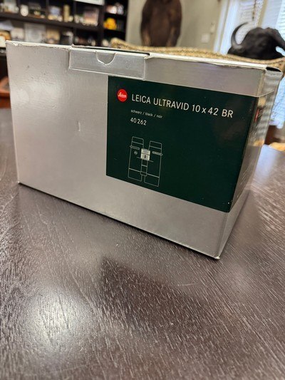 Leica Ultravid 10 x 40 BR, NEW
