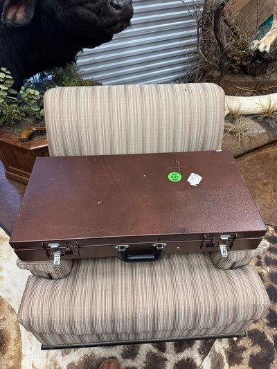 Justin Sip Custom, Take Down, Two Barrel Set in .375 H & H and.300 Rem Ultra Mag