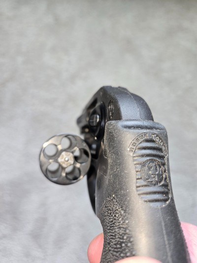 RUGERLCR - Image 5 of 6