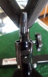 Smith & Wesson. Model 37 - 6 of 15