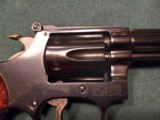 S&W.  Model 51. Revolver . Cal 22/ 32Mag. 3.1/2" barrel - 3 of 15