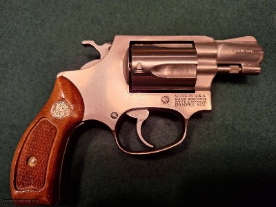 Smith & Wesson. Model 60 Revolver