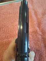 Browning. Model BDA- Double/Single action semi auto pistol - 7 of 14