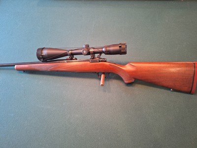 Ruger. Model M77 RS. (rifle sights) Bolt action rifle. Cal. 22-250.