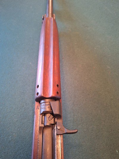 Inland. M1 carbine semi auto rifle. Cal. 30 Carbine. - Image 10 of 15