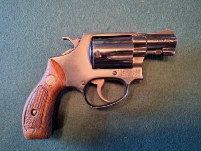 Smith & Wesson. Model 36 revolver. Cal 38 Sp - Image 2 of 12