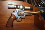 SWITH AND WESSON 629-144MAG - 1 of 2