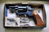 SMITH & WESSON MODEL 36 CHIEFS SPECIAL 38 S & W
- 2 of 4