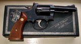 SMITH & WESSON 15-1 COMBAT MASTERPIECE 38 SPECIAL - 1 of 4