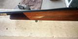 New Weatherby Vanguard 30-06 ,24 inch barrel, very good looking wood grain, caramel color and rosewood tip - 4 of 5