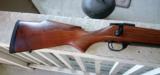 New Weatherby Vanguard 30-06 ,24 inch barrel, very good looking wood grain, caramel color and rosewood tip - 5 of 5