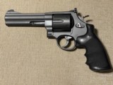 SMITH AND WESSON MODEL 629-5 , serial number CEM4175.
Note the 5th series of the 629 is one of the best made - 2 of 5