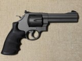 SMITH AND WESSON MODEL 629-5 , serial number CEM4175.
Note the 5th series of the 629 is one of the best made - 1 of 5