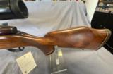 Weatherby Mark V .300 Magnum - 5 of 20