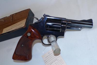 Smith and Wesson Model 19-3 - Image 2 of 7