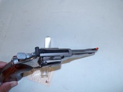 Smith and Weson Model 624 - Image 4 of 5