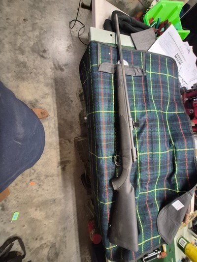 Savage model 11 22-250 cal - Image 2 of 4