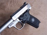 Smith & Wesson S&W Victory Model .22 Caliber with Extra Rail Mount and 9 Magazines NIB - 8 of 20