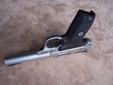 Smith & Wesson S&W Victory Model .22 Caliber with Extra Rail Mount and 9 Magazines NIB - 11 of 20