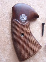 Colt Python, Officers Model Special, Officers Model Match or Model 3 5 7 Target Grips - 2 of 7