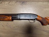 WINCHESTER MODEL 12 HEAVY DUCK, DELUXE GRADE 12 GAUGE 3" SHOTGUN - 11 of 15