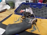 SMITH AND WESSON MODEL 629-6 .44 MAGNUM REVOLVER - 2 of 5