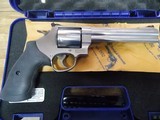 SMITH AND WESSON MODEL 629-6 .44 MAGNUM REVOLVER - 1 of 5