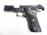 Smith and Wesson Model 422 - 2 of 5