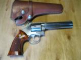 357 Magnum Rev. Smith & Wesson - 1 of 4