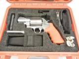 Smith Wesson 460 Bear Kit NIB RARE ORANGE - 1 of 8