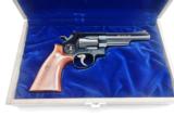 Smith Wesson 544 44/40 5 Inch New In The Case - 1 of 7