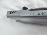 1998 Smith Wesson 629 Compensated Hunter In The Case
" PERFORMANCE CENTER PRE LOCK " - 4 of 12