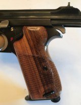 Exceptional Original SIG P210-6 Swiss Made 9mm Pistol w/Box and Manual - 8 of 11