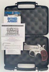 Bond Arms Century 2000 -
Caliber 357 MAG / 38 Special -
AS NEW - 4 of 8