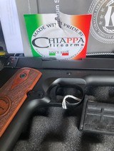 CHIAPPA ARMS 1911 BL WOOD 22LR - 4 of 9