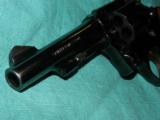  S&W MODEL 10-5 revolver 96% - 4 of 5
