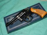 S&W MODEL 10-5 revolver 97% with BOX - 1 of 5