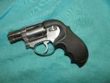 S&W NO DASH STAINLESS MODEL 60 - 1 of 5