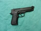 BERETTA MODEL 92F MADE IN ITALY 1989 - 2 of 6