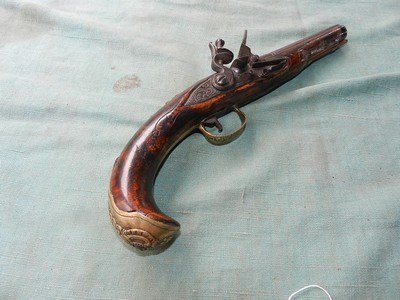 Gentleman's very fine belt flintock pistol