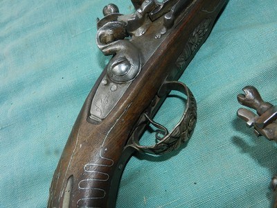 Pirate Captain Brace of Flintlok Pistols - Image 3 of 15