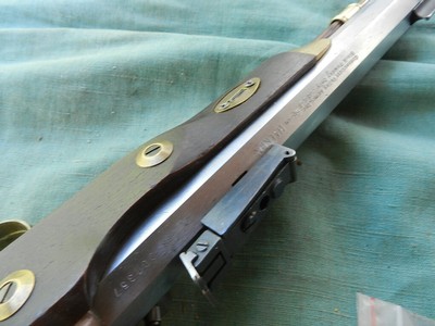 CVA Hawken Heavy Barrel percussion pistol - Image 6 of 10